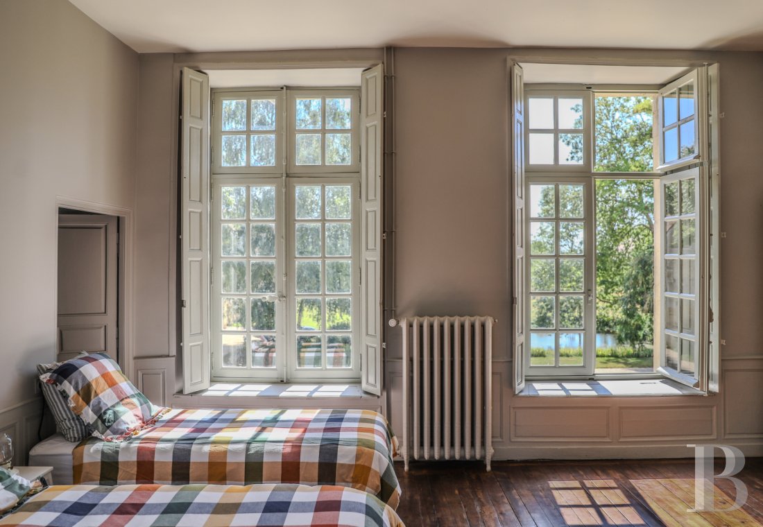 A château and its outbuildings in walled grounds to the north-east of Falaise, in Calvados - photo  n°30